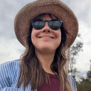 Meet your Posher, Aida
